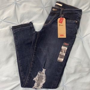 Levis 711 skinny jeans